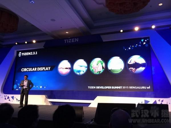 据媒体报道:三星揭秘首款圆形表盘智能手表Gear A(图2) 据媒体报道:三星揭秘首款圆形表盘智能手表Gear A(图2)