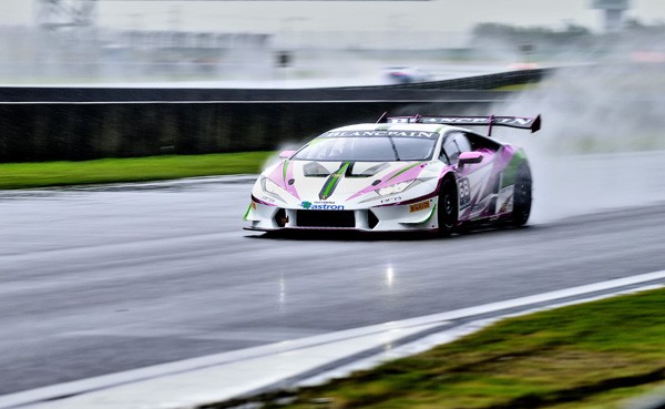 兰博基尼-宝珀Super Trofeo亚洲挑战赛:展露赛道王者的巅峰姿态(图2) 兰博基尼-宝珀Super Trofeo亚洲挑战赛:展露赛道王者的巅峰姿态(图2)