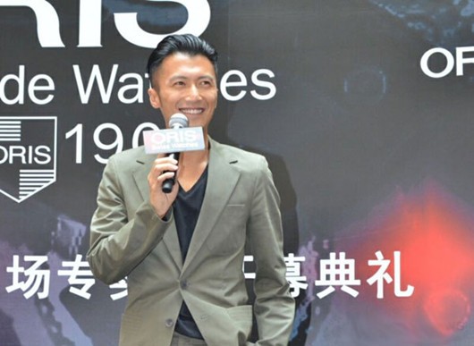 Oris在北京喜迎盛事：携手谢霆锋发布新款全自制Calibre 111机芯(图1)