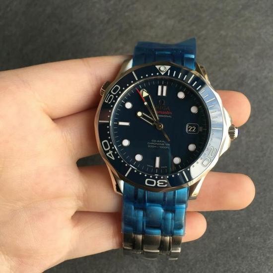 2016年腕表新作：Omega 欧米茄Seamaster 海马蓝色款(图3)