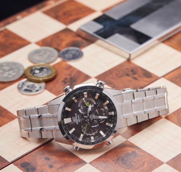 卡西欧EDIFICE 全新EQW-T630系列腕表 于个性中显露男士魄力(图1)