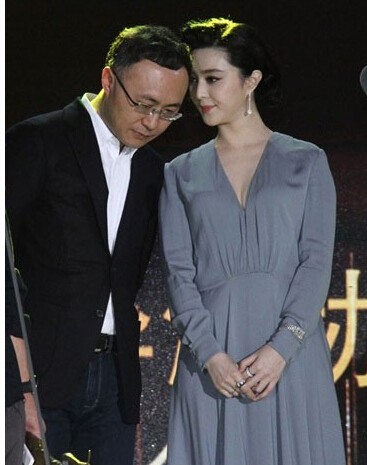 baby冰冰腕表配搭PK 不知你更喜欢哪个呢?(图6) baby冰冰腕表配搭PK 不知你更喜欢哪个呢?(图6)