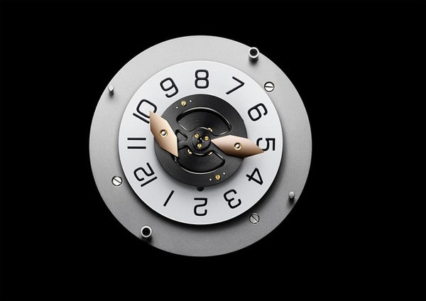 宝格丽发布Tourbillon Central Papillon及PapillonHeureSautante两款全新腕表(图2) 宝格丽发布Tourbillon Central Papillon及PapillonHeureSautante两款全新腕表(图2)