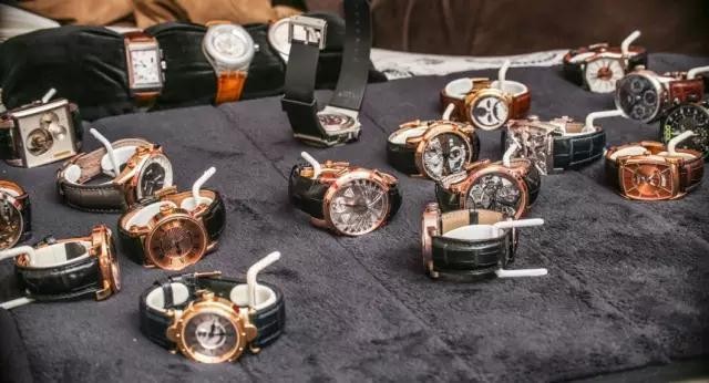 钟表收藏:探究钟表收藏家是一个怎样的特殊群体?(图5) 钟表收藏:探究钟表收藏家是一个怎样的特殊群体?(图5)