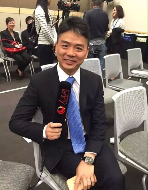 戴手表的刘强东们能拯救IT男的审美吗?一起来看看吧!(图4) 戴手表的刘强东们能拯救IT男的审美吗?一起来看看吧!(图4)