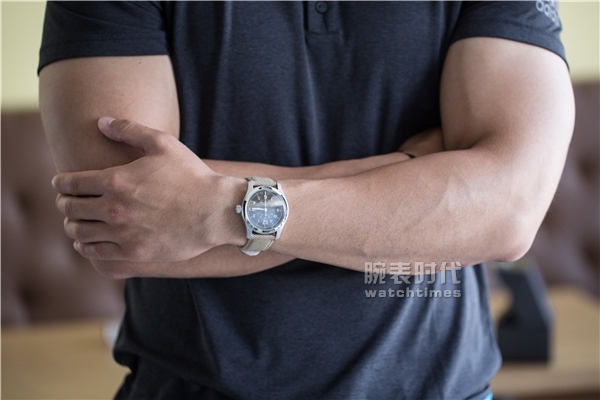 再亲民的汉米尔顿也要看搭配！