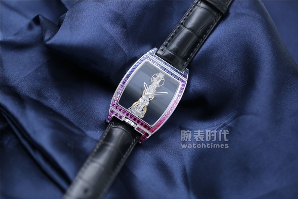你了花一百万，就只为看个机芯？