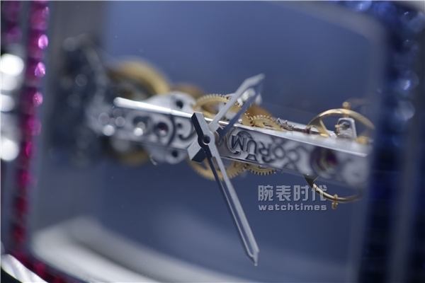 你了花一百万，就只为看个机芯？