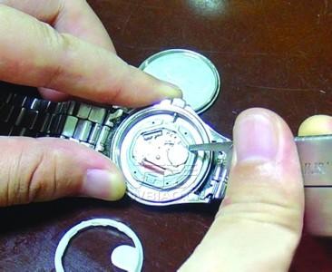 电池有哪些类型？手表电池能用几年？换电池费用是多少？(图6)