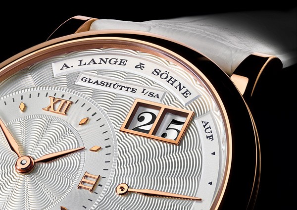 朗格全新Little Lange 1 Moon Phase 腕表 尽显腕表优雅设计(图3) 朗格全新Little Lange 1 Moon Phase 腕表 尽显腕表优雅设计(图3)