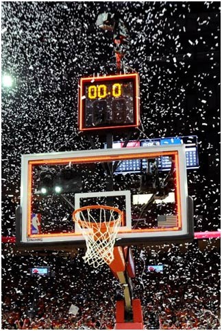 NBA史上首个官方计时天梭表,同您一起见证冠军的诞生(图3) NBA史上首个官方计时天梭表,同您一起见证冠军的诞生(图3)