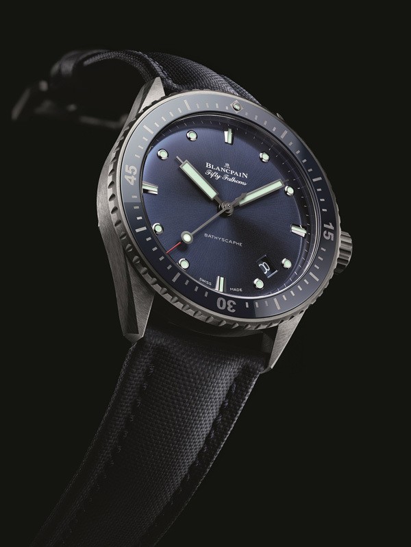 Blancpain宝珀五十噚系列深潜器Bathyscaphe大三针腕表(图2) Blancpain宝珀五十噚系列深潜器Bathyscaphe大三针腕表(图2)