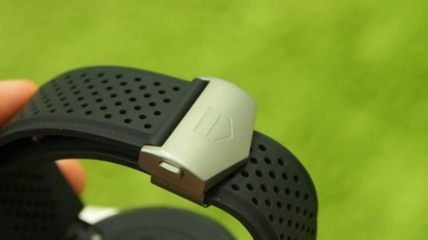 史上“最高端”的Android Wear智能手表真有那么好吗?(图4)