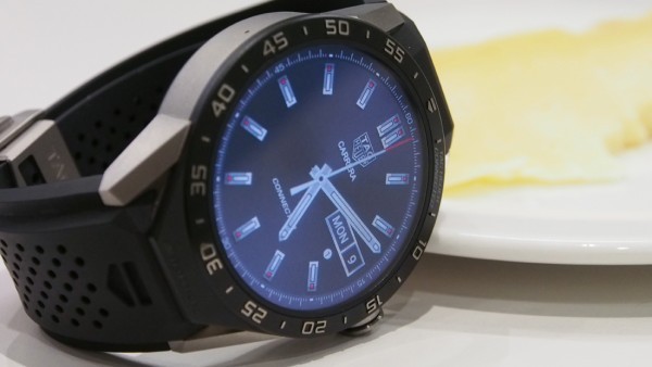 史上“最高端”的Android Wear智能手表真有那么好吗?(图2)