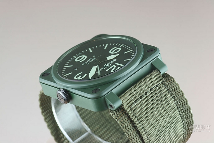 柏莱士BR 03-92系列BR 03-92 Military Ceramic  帆布带手表