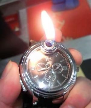 只能看时间？细数那些不仅仅是手表的手表(图3)