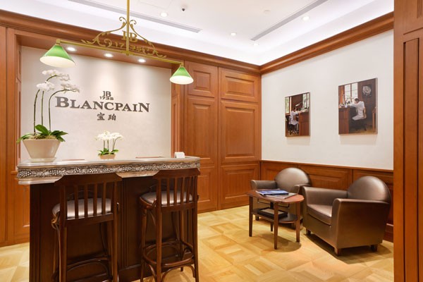 Blancpain宝珀在澳门盛大开启了其全新精品专卖店(图4)