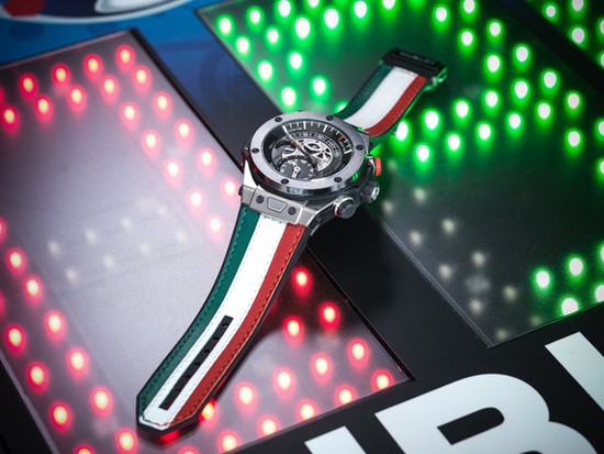 HUBLOT宇舶表致敬欧洲杯，见证过去36场比赛的经典时刻(图4)