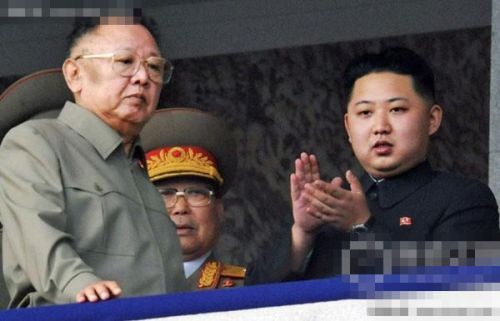盘点金正恩的手表:金正恩的手表是什么型号呢?(图4) 盘点金正恩的手表:金正恩的手表是什么型号呢?(图4)