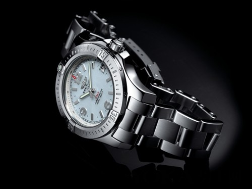 2015Baselworld博览会:表展充斥着浓浓的调价味道(图3) 2015Baselworld博览会:表展充斥着浓浓的调价味道(图3)