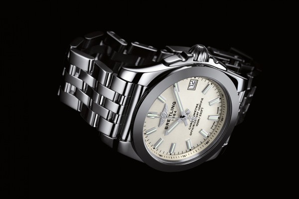 Breitling 百年灵银河系列全新36丽致版腕表,尽显女性优雅风格(图4) Breitling 百年灵银河系列全新36丽致版腕表,尽显女性优雅风格(图4)
