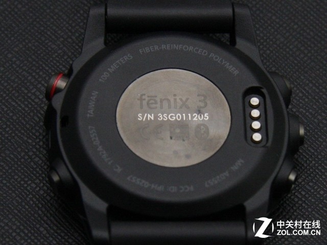 圆形表盘设计 佳明Fenix 3智能手表开箱(图6) 圆形表盘设计 佳明Fenix 3智能手表开箱(图6)