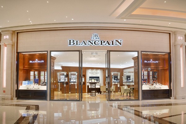 Blancpain宝珀在澳门盛大开启全新精品专卖店(图1) Blancpain宝珀在澳门盛大开启全新精品专卖店(图1)