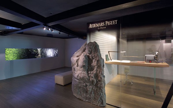 爱彼(Audemars Piguet)宣布将延续和巴塞尔艺术展(Art Basel)的合作伙伴关系(图3) 爱彼(Audemars Piguet)宣布将延续和巴塞尔艺术展(Art Basel)的合作伙伴关系(图3)