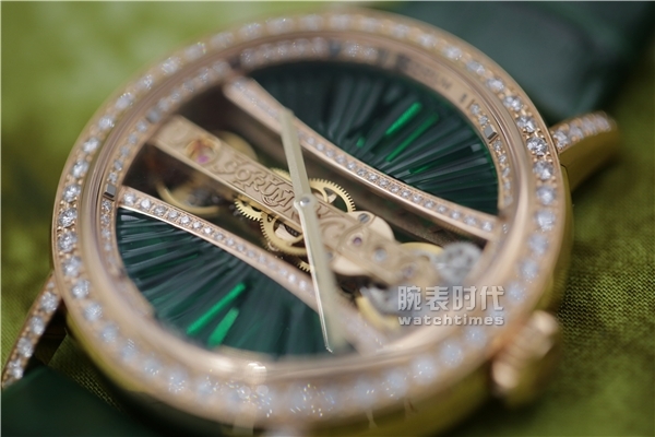 花了一百万！就只为看个机芯(图15)