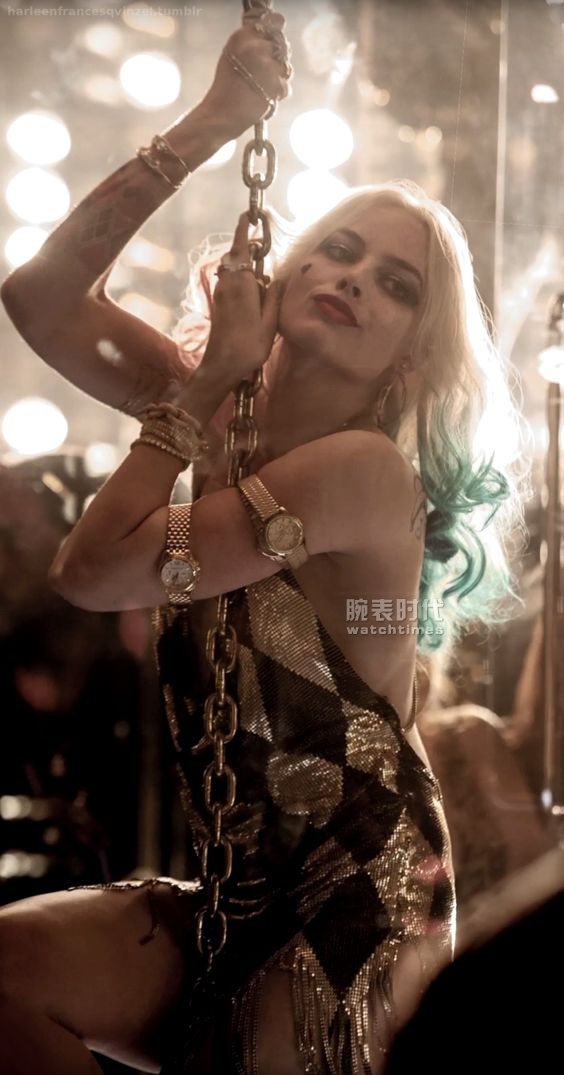 戏内是小丑女，戏外是行走的衣服架子！(图5)