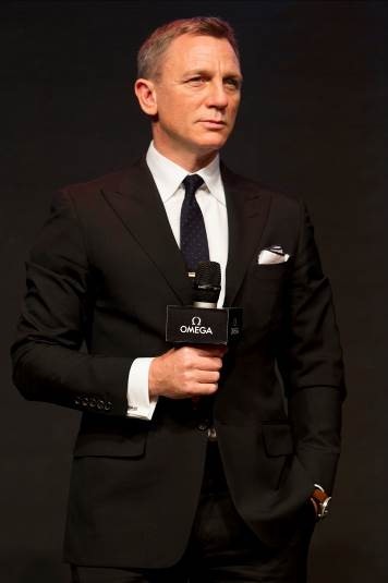 欧米茄携手丹尼尔克雷格 庆祝《007:幽灵党》上映 并推出007限量版腕表(图5) 欧米茄携手丹尼尔克雷格 庆祝《007:幽灵党》上映 并推出007限量版腕表(图5)