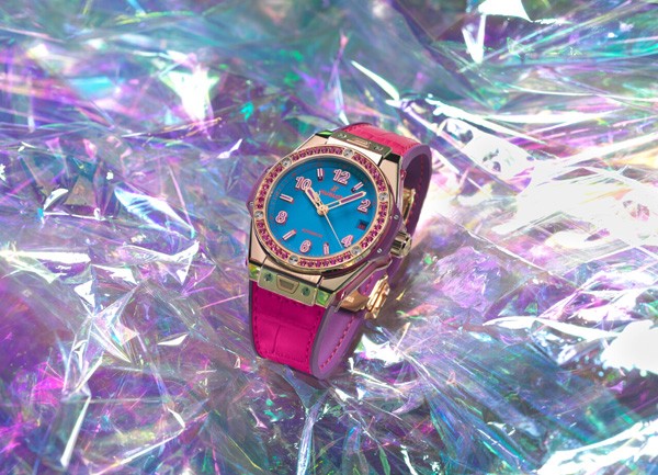 Hublot宇舶表Big Bang“一键式”波普艺术腕表(图2) Hublot宇舶表Big Bang“一键式”波普艺术腕表(图2)
