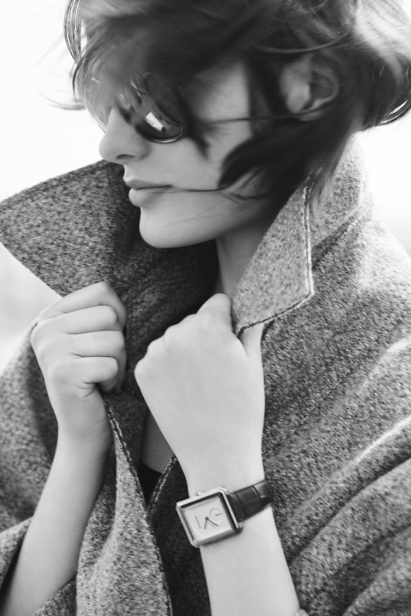 香奈儿发布全新腕表系列Boy.Friend 英国超模萨姆·罗琳森出镜代言(图2) 香奈儿发布全新腕表系列Boy.Friend 英国超模萨姆·罗琳森出镜代言(图2)