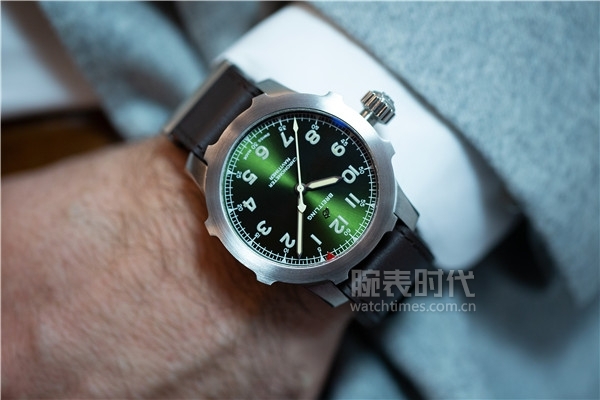 五一出游，你需要一块够骚的表(图9)
